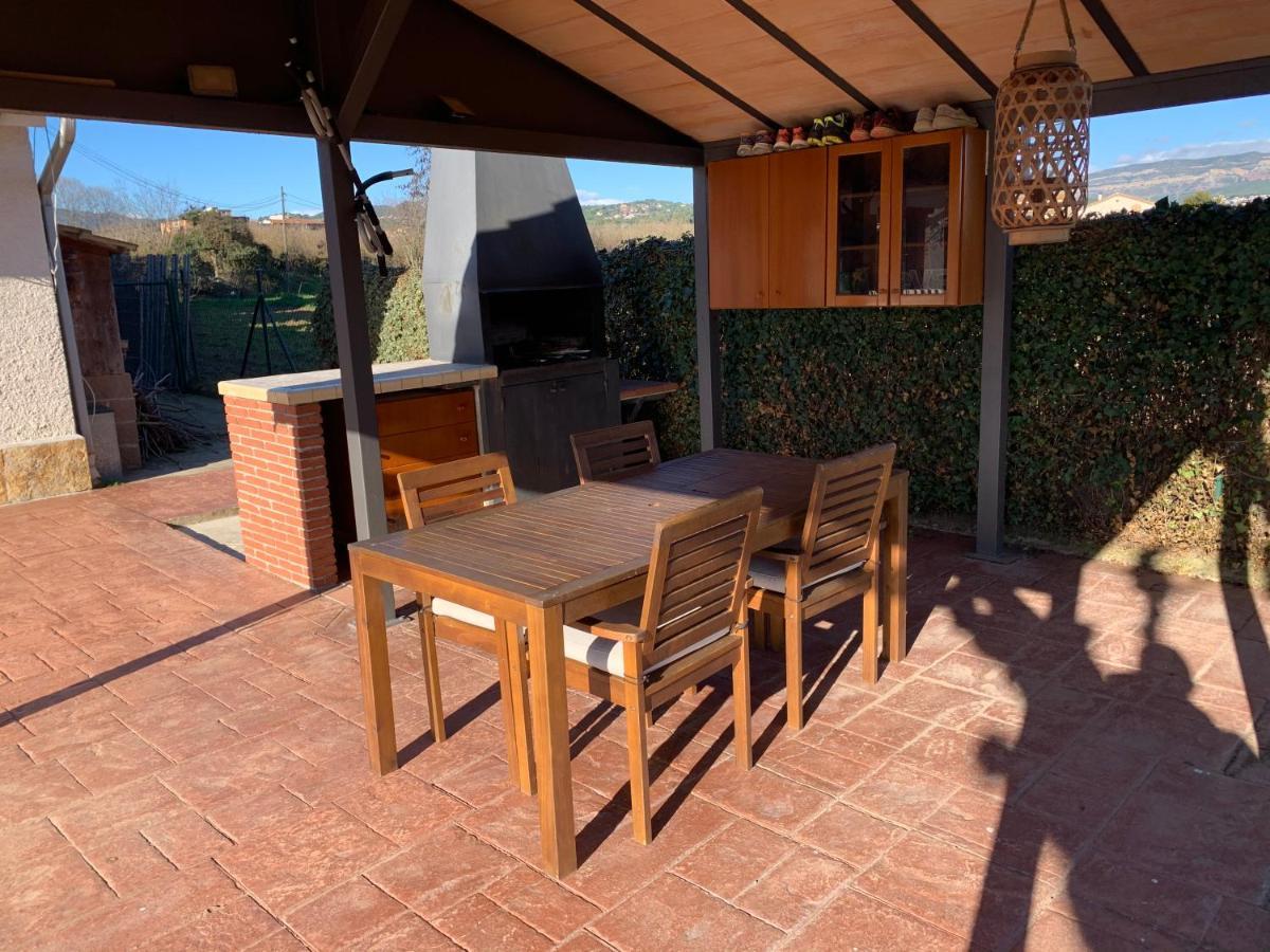 Villa Molí den burch Santa Eulalia de Ronsaná Exterior foto